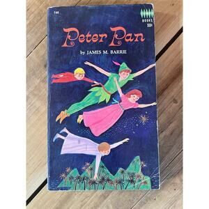 Peter Pan by James M. Barrie VTG 1969 Trade Paperback Children's Classic Novel